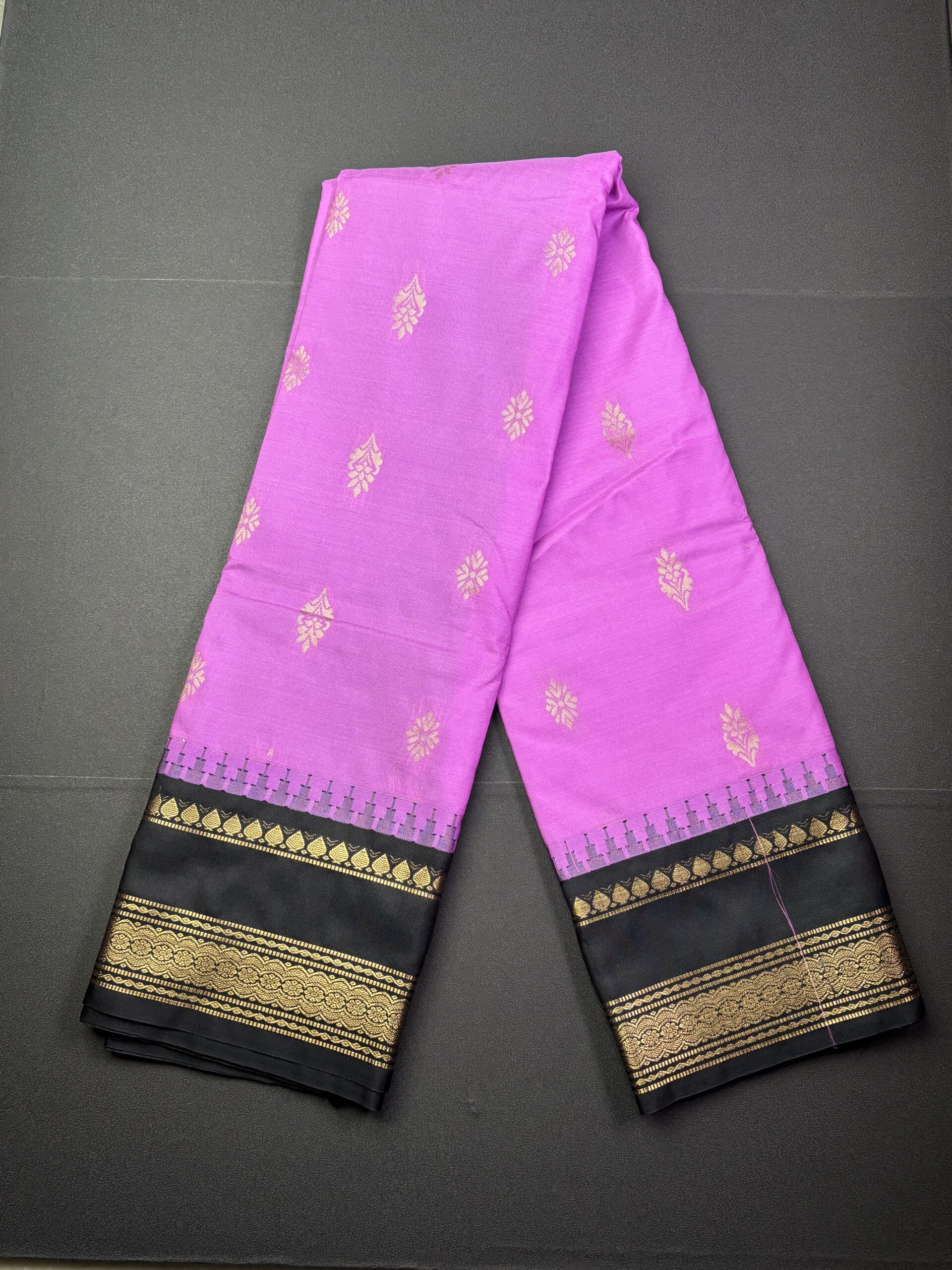 Gadwal semi silk