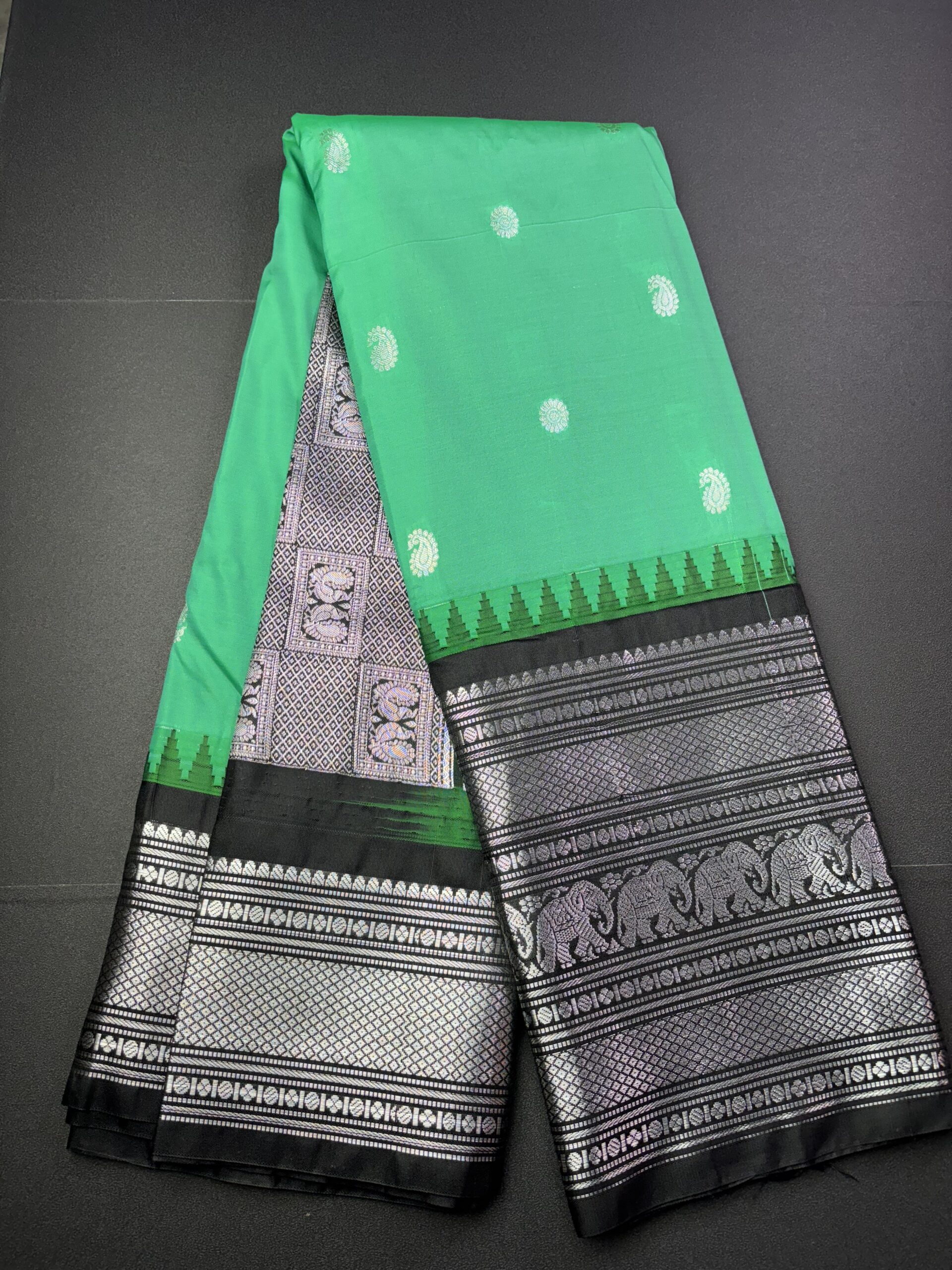 Gadwal Semi silk